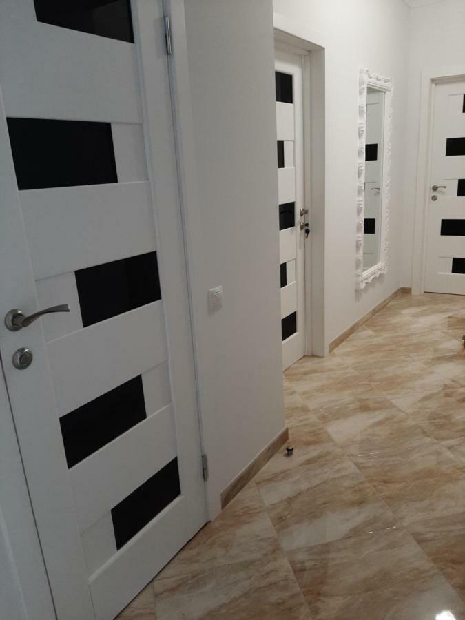 Apartment In Serbska 利沃夫 外观 照片
