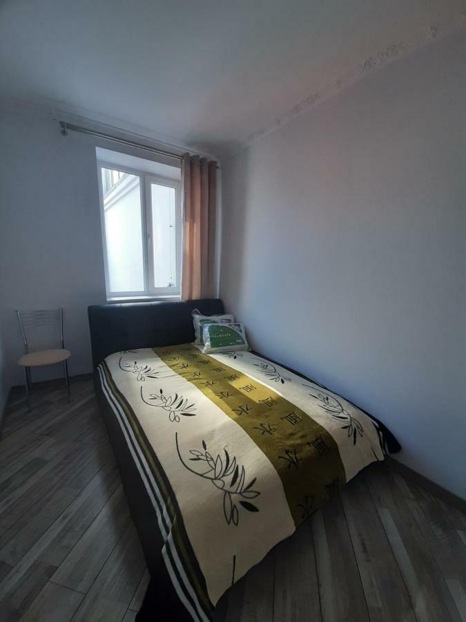 Apartment In Serbska 利沃夫 外观 照片