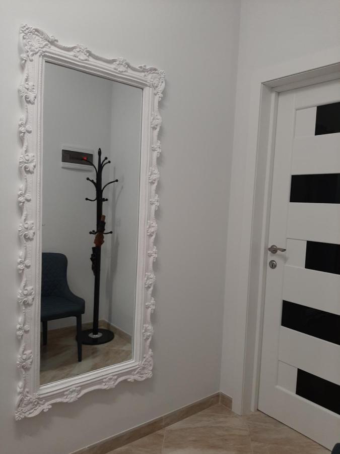 Apartment In Serbska 利沃夫 外观 照片